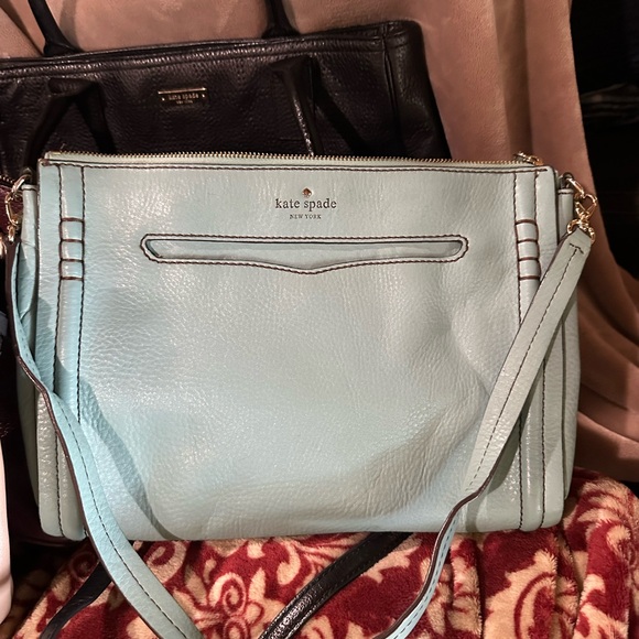 Bundle of Kate Spade. As is but minimal wear seven (7) bags - Picture 4 of 15